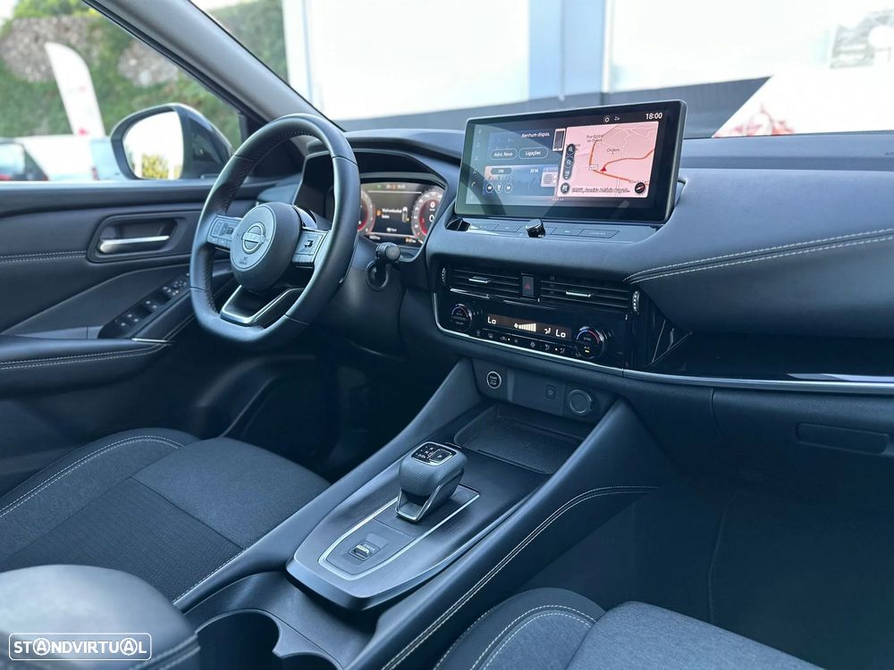 Nissan Qashqai 1.3 DIG-T N-Connecta Xtronic - 18