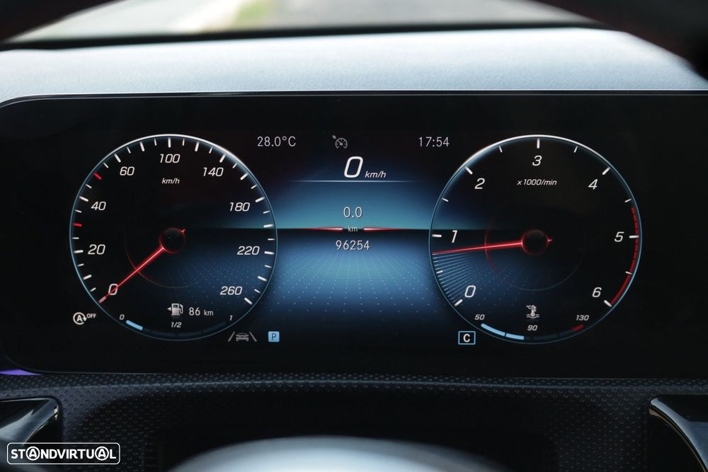 Mercedes-Benz A 180 d AMG Line - 52