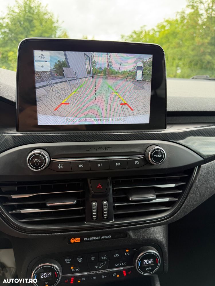 Ford Focus 1.0 EcoBoost Start-Stopp-System ST-LINE STYLE - 38
