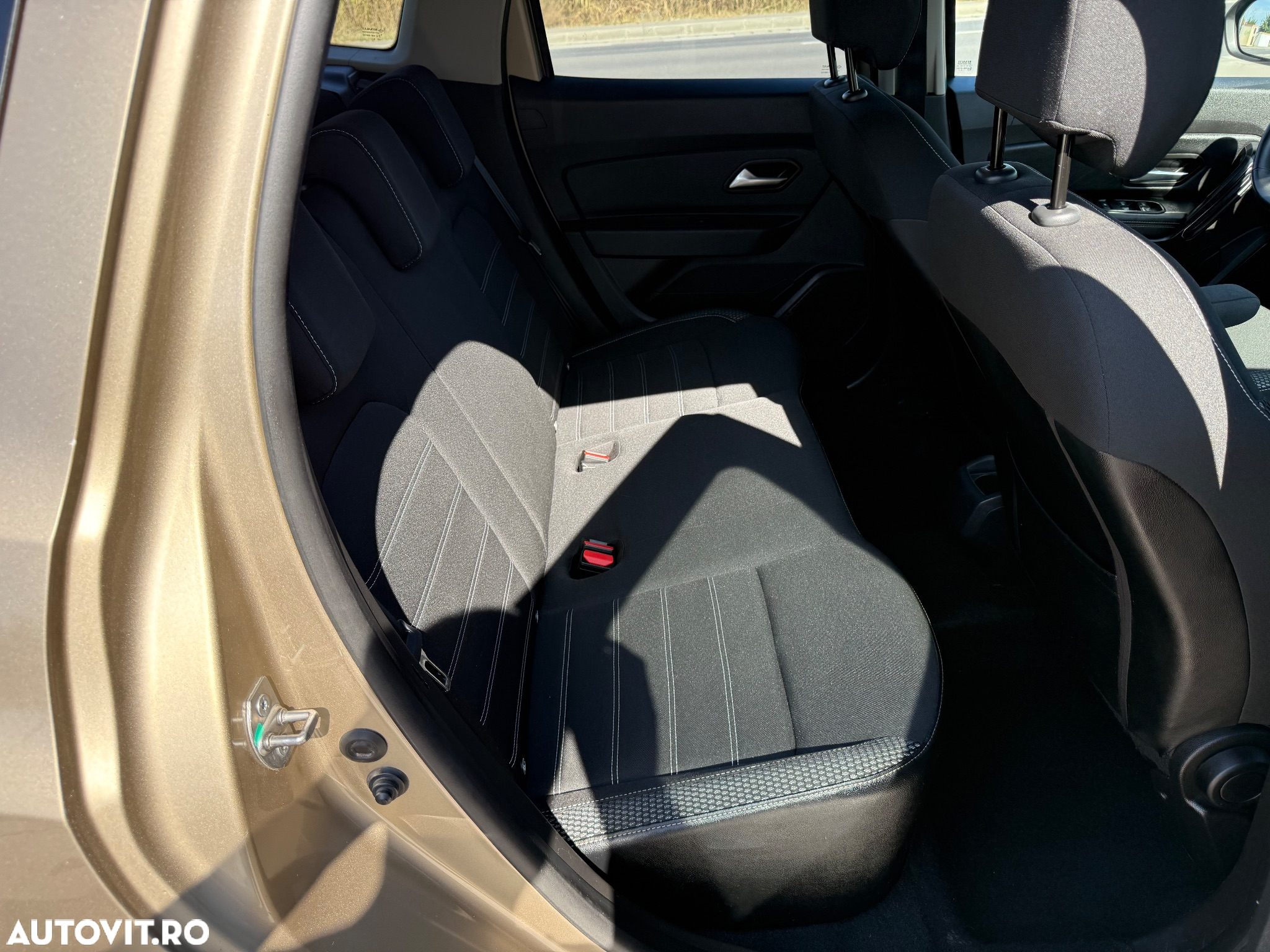 Dacia Duster Blue dCi 115 4WD Prestige - 8