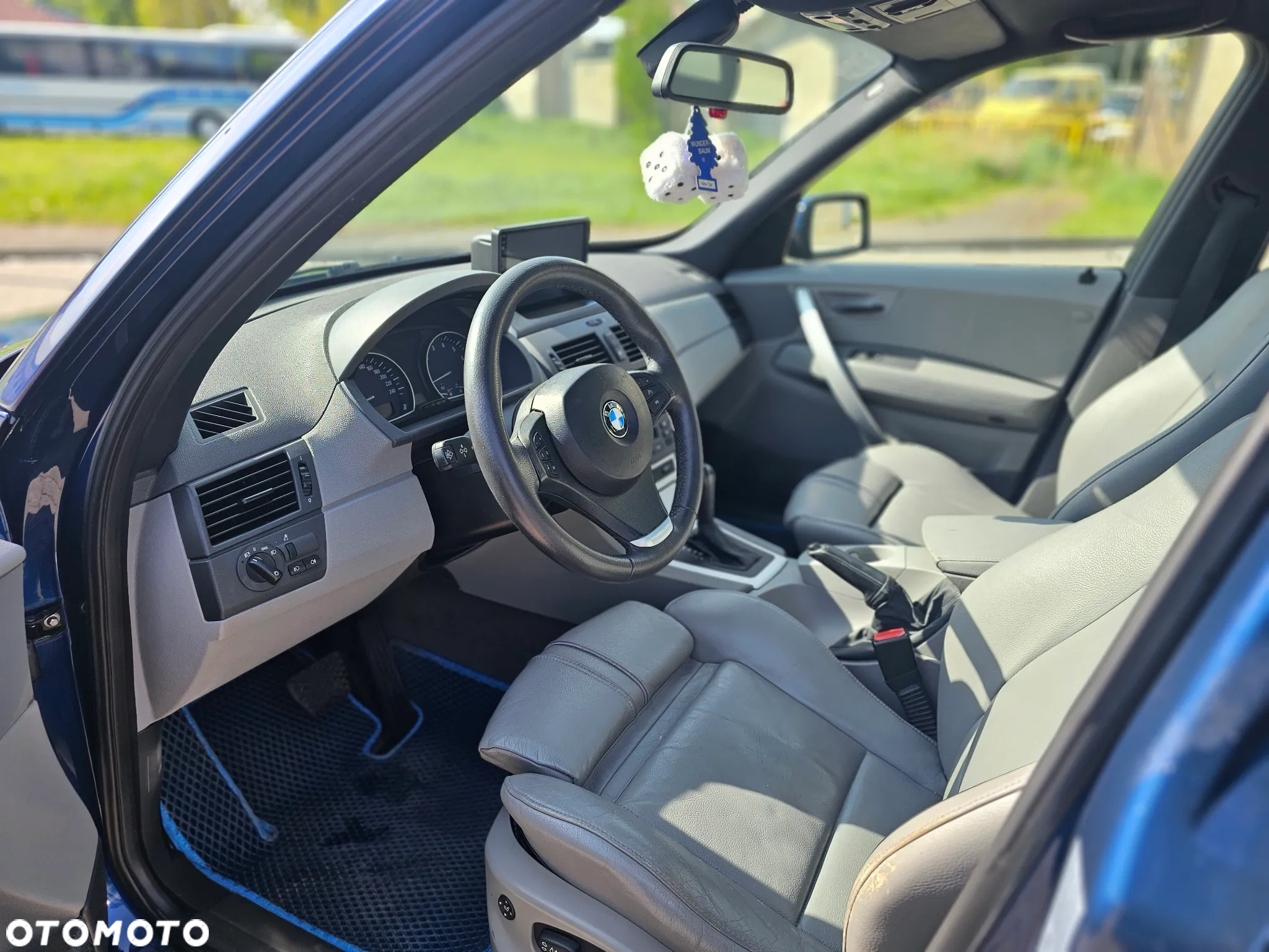 BMW X3 3.0i - 10