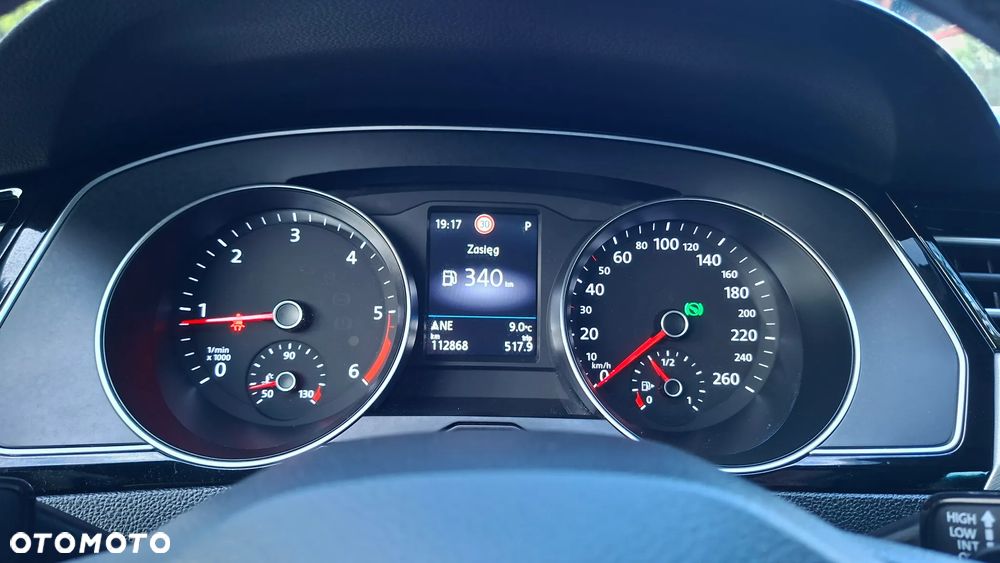 Volkswagen Passat 2.0 TDI EVO Business DSG - 17