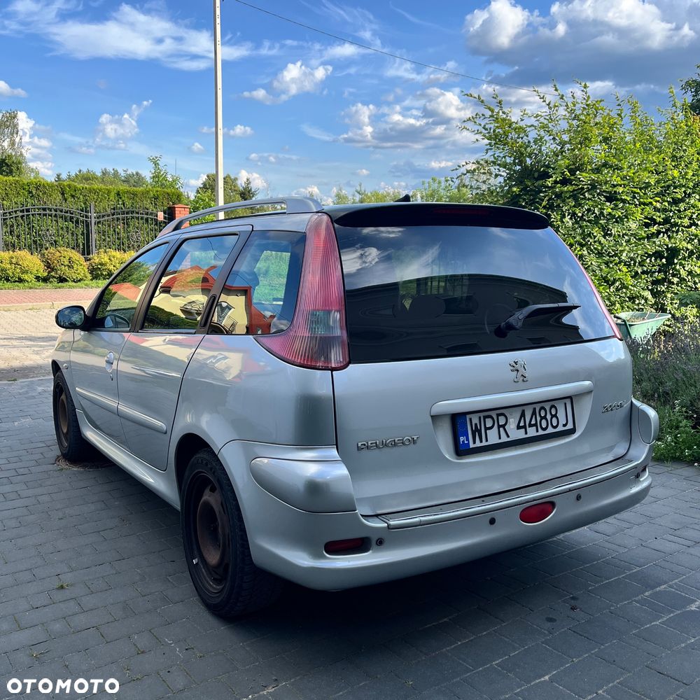 Peugeot 206 110 Quiksilver - 5