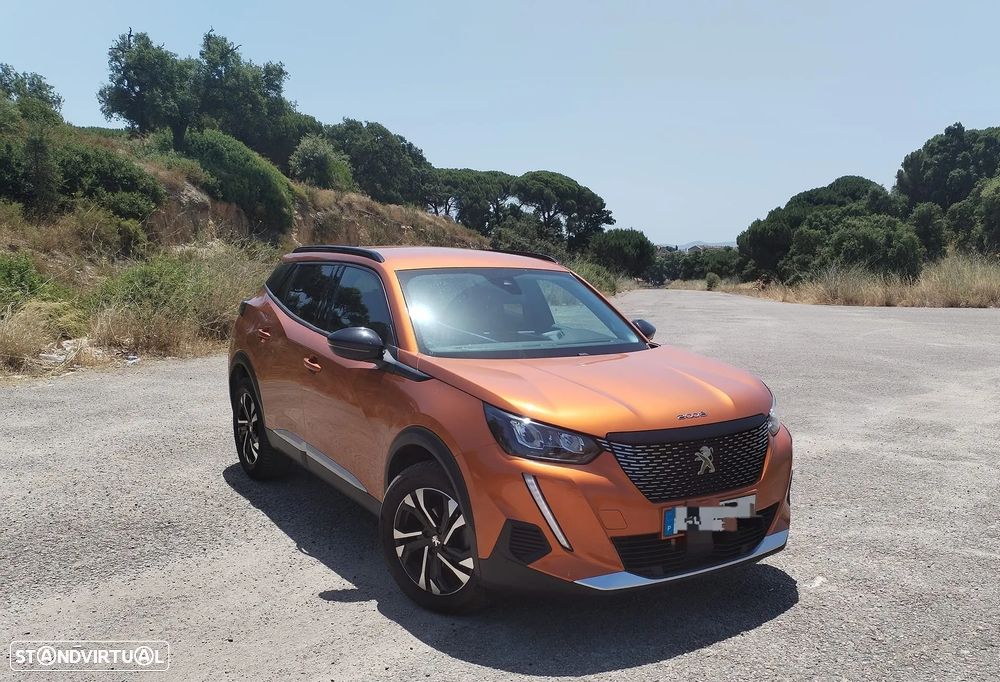 Peugeot 2008 1.2 PureTech Allure - 4