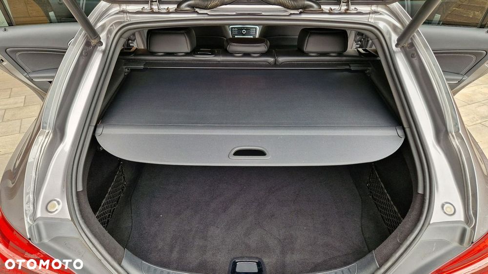 Mercedes-Benz CLA - 11