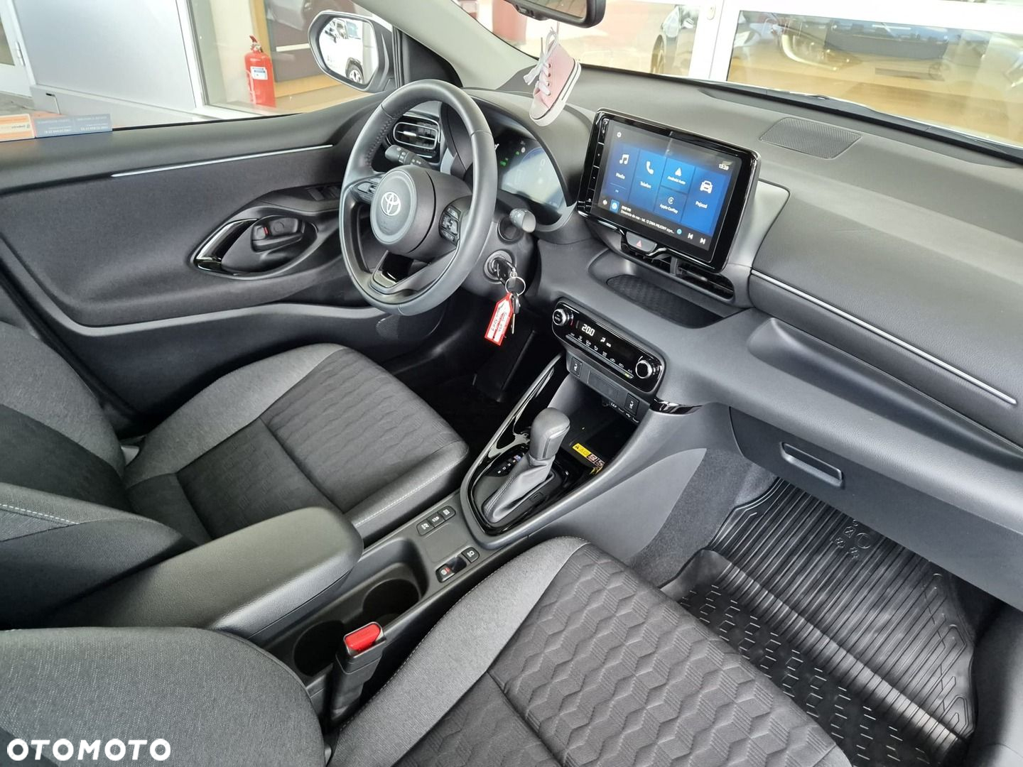 Toyota Yaris - 13