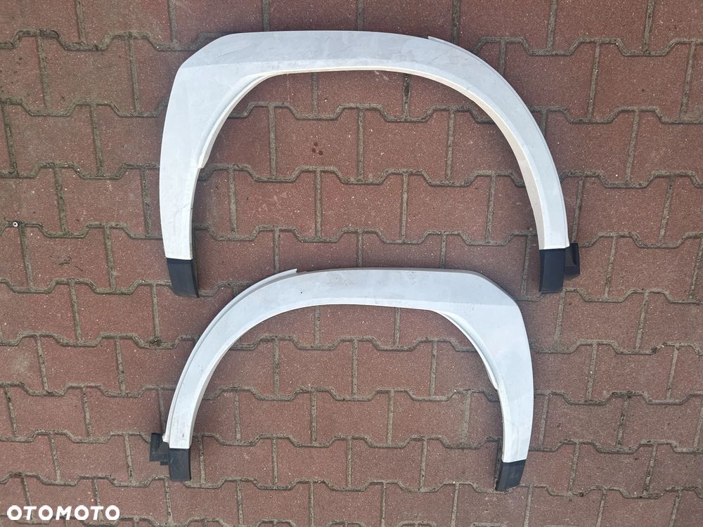 LEXUS UX I LIFT II 2025- NAKŁADKA NA BŁOTNIK TYLNY TYŁ LISTWA TYLNA LEWA PRAWA NOWY MODEL - 1