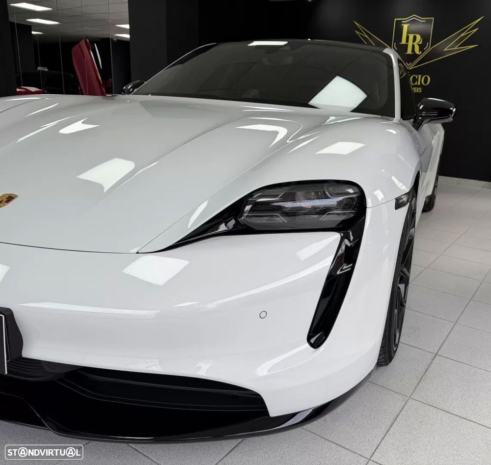 Porsche Taycan 4S - 9