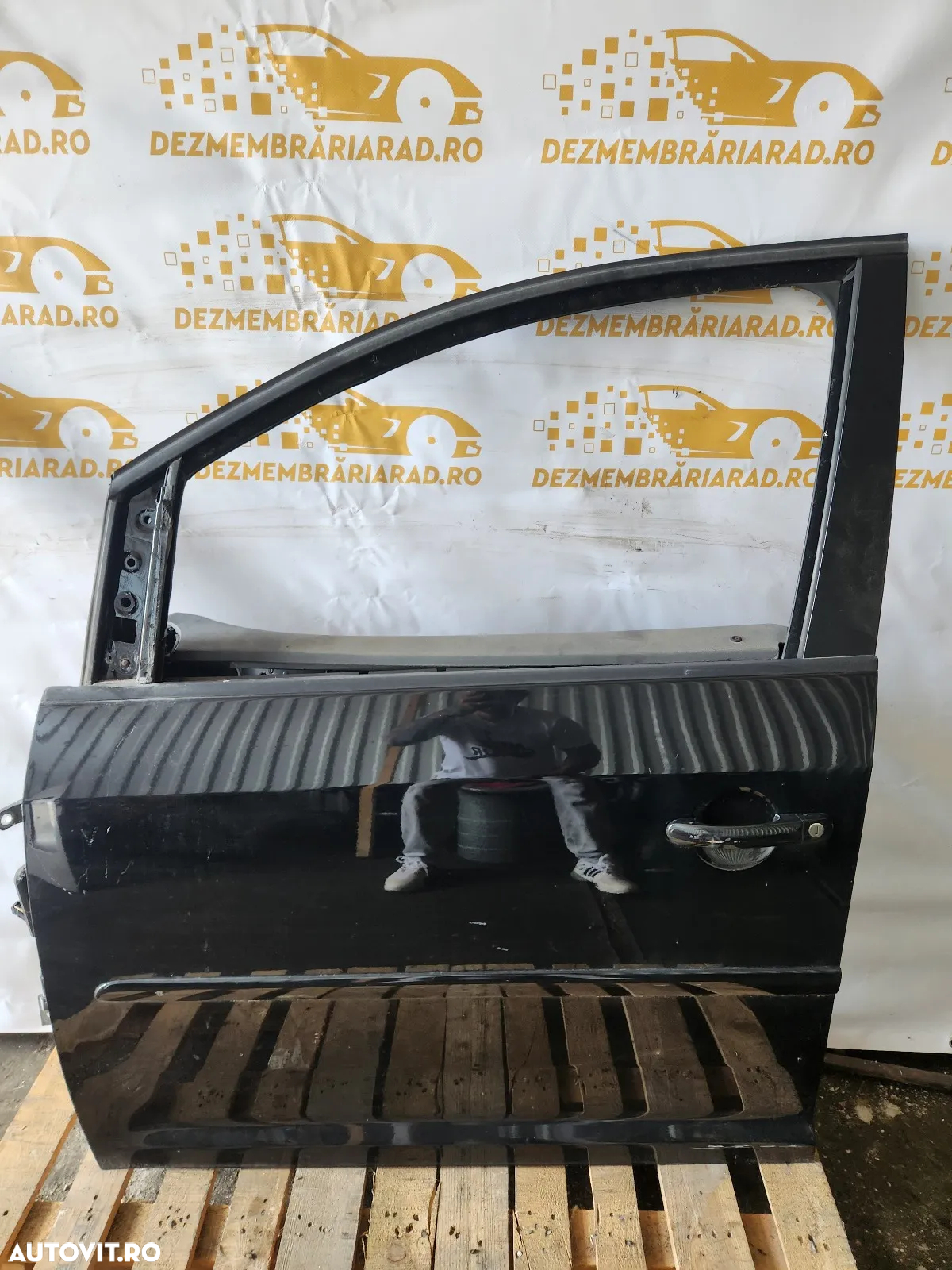 Usa Portiera Stanga Fata Vw Touran An 2003-2004-2005-2006-2007-2008-2009 - Dezmembrari Arad - 2