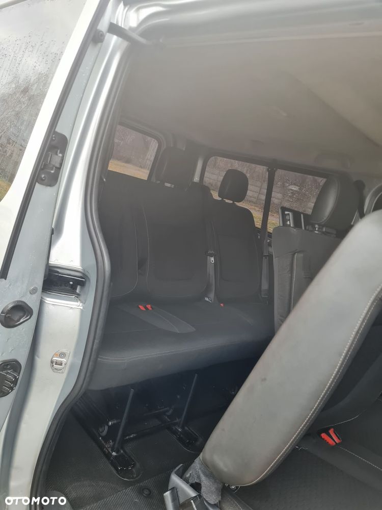 Opel Vivaro L2H1 2,9t Edition - 10