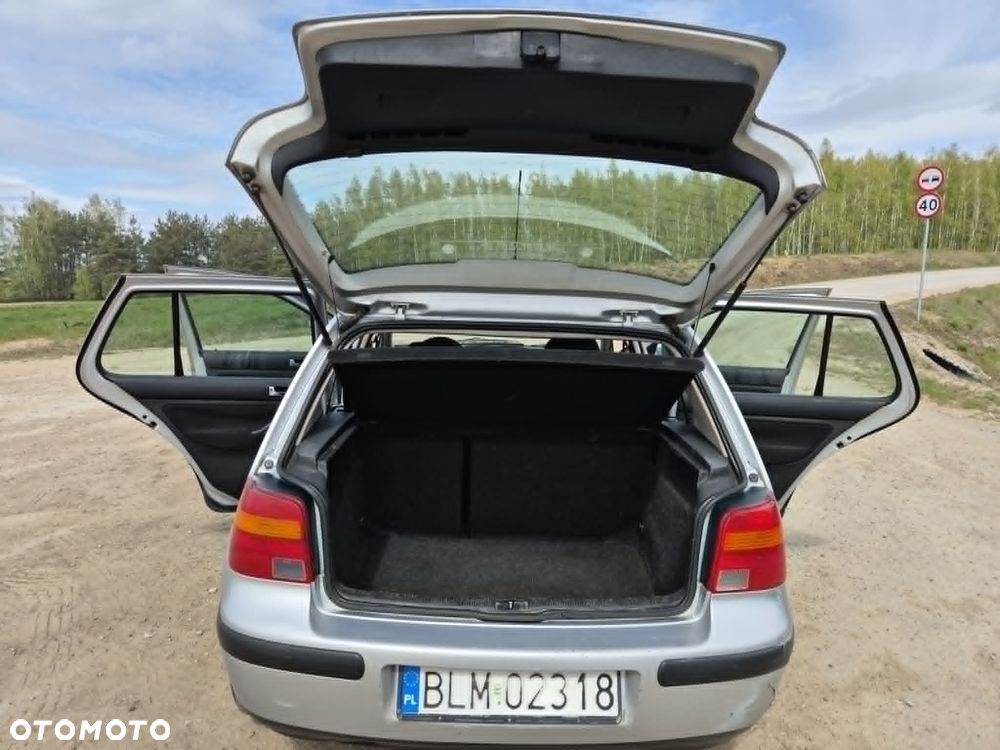 Volkswagen Golf 1.9 TDI - 9