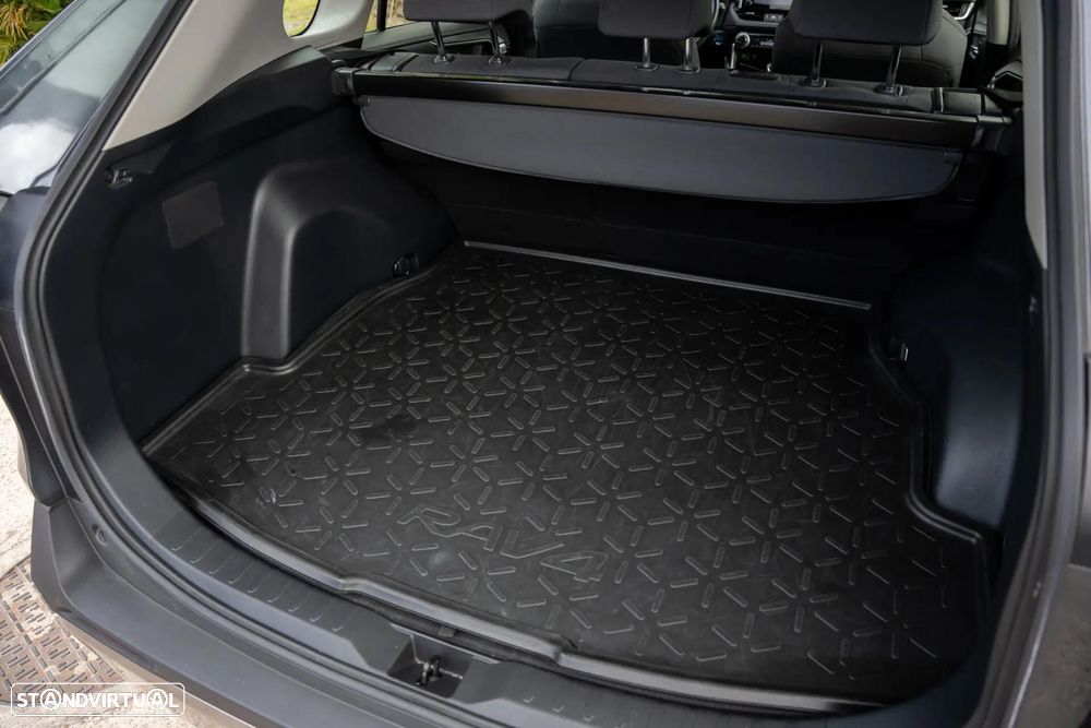 Toyota RAV4 2.5 HDF Comfort - 24