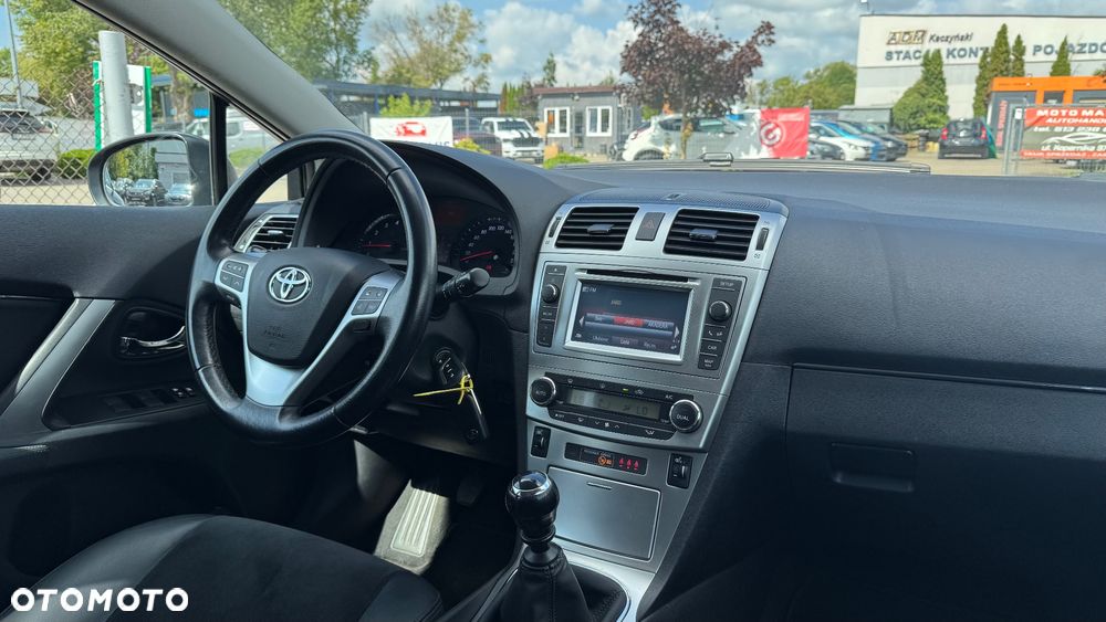 Toyota Avensis 1.8 Premium EU5 - 34