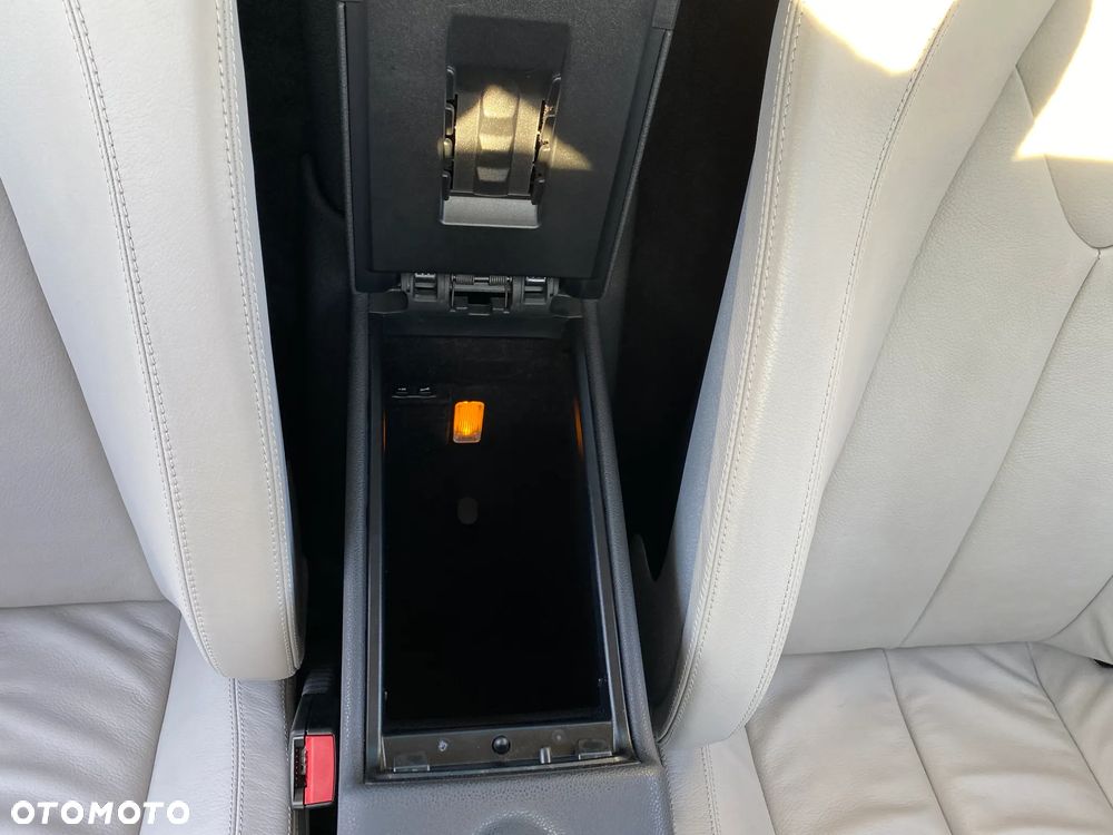 Mercedes-Benz SLK 350 7G-TRONIC - 20