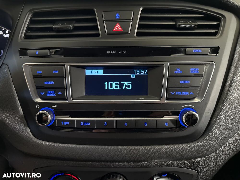 Hyundai i20 - 18