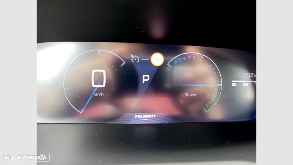 Peugeot 2008 1.2 Hybrid Allure e-DCS6 - 15
