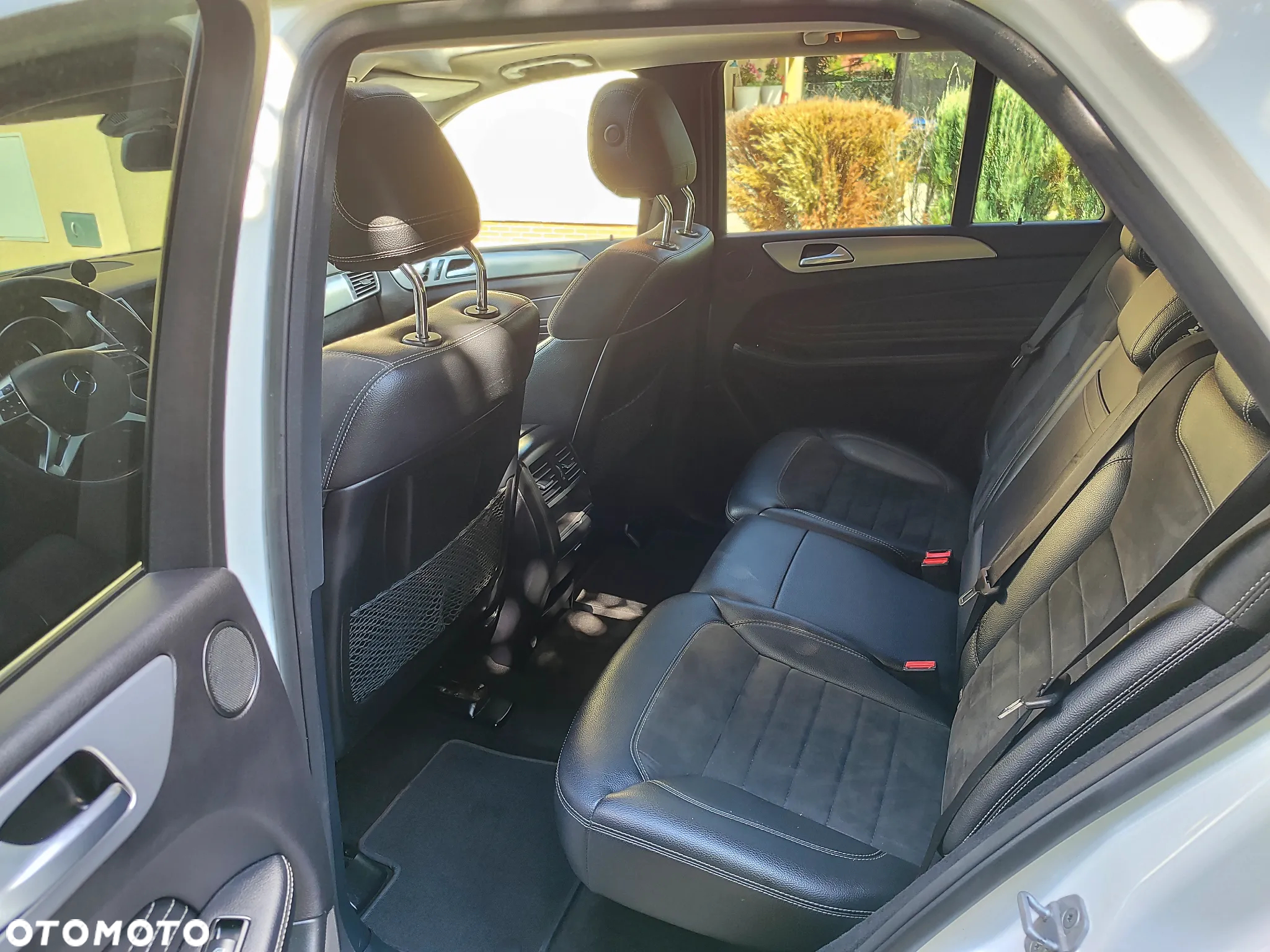 Mercedes-Benz ML 350 BlueTec 4-Matic - 16