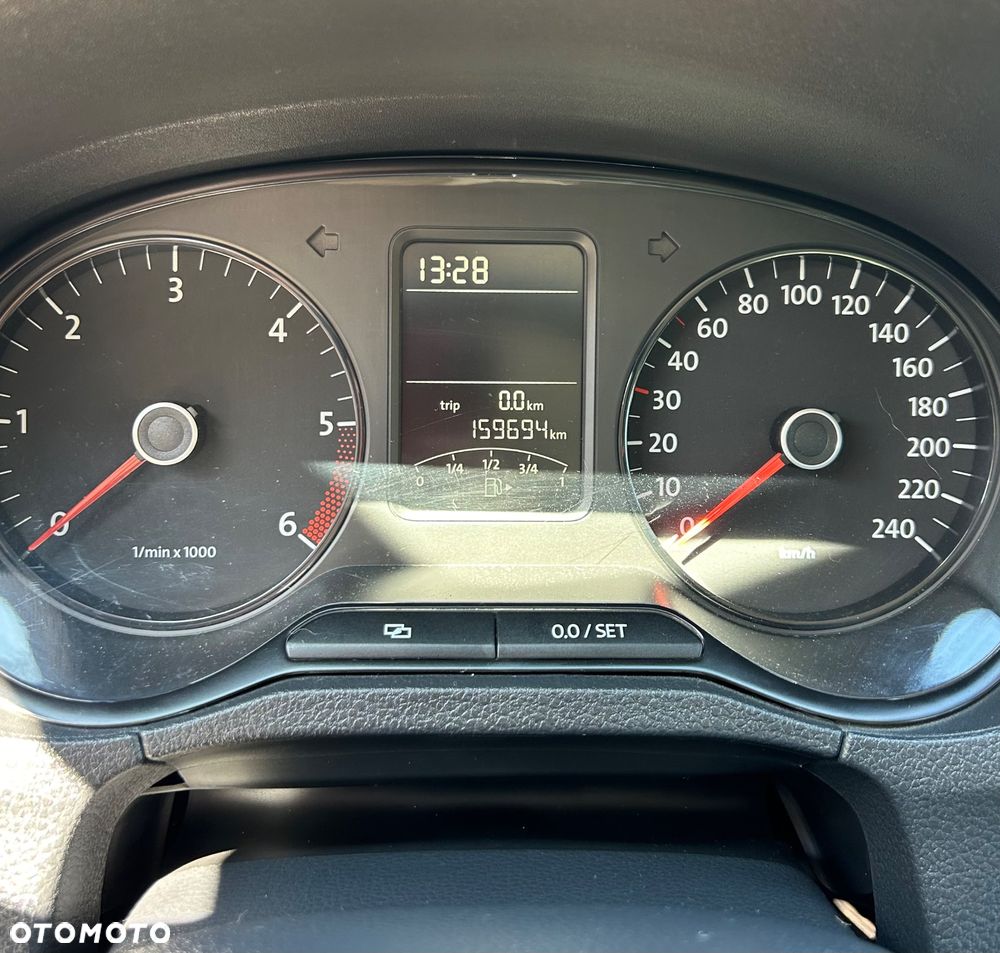 Volkswagen Polo - 11