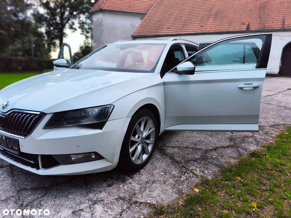 Skoda Superb 2.0 TDI L&K - 29