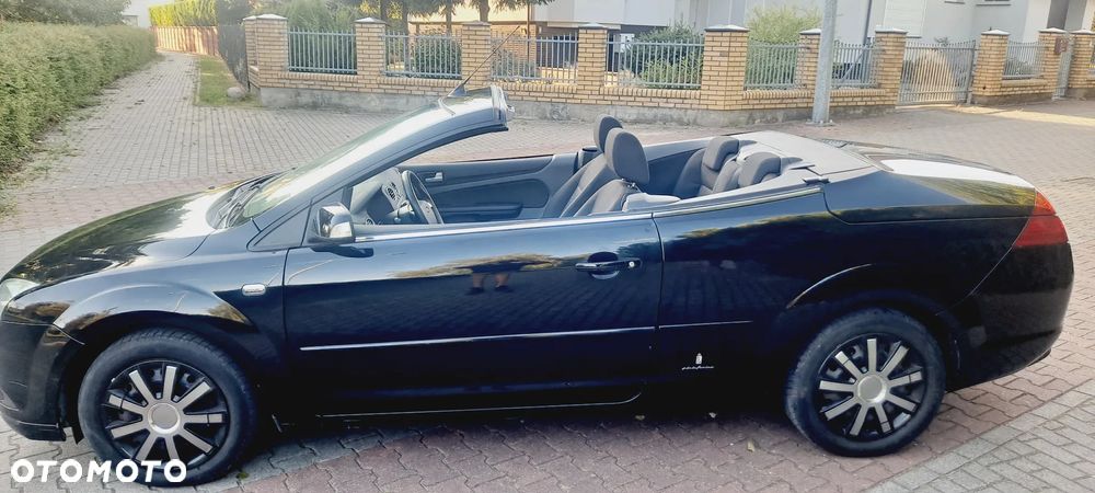 Ford Focus Coupe-Cabriolet 2.0 TDCi DPF Black Magic - 8