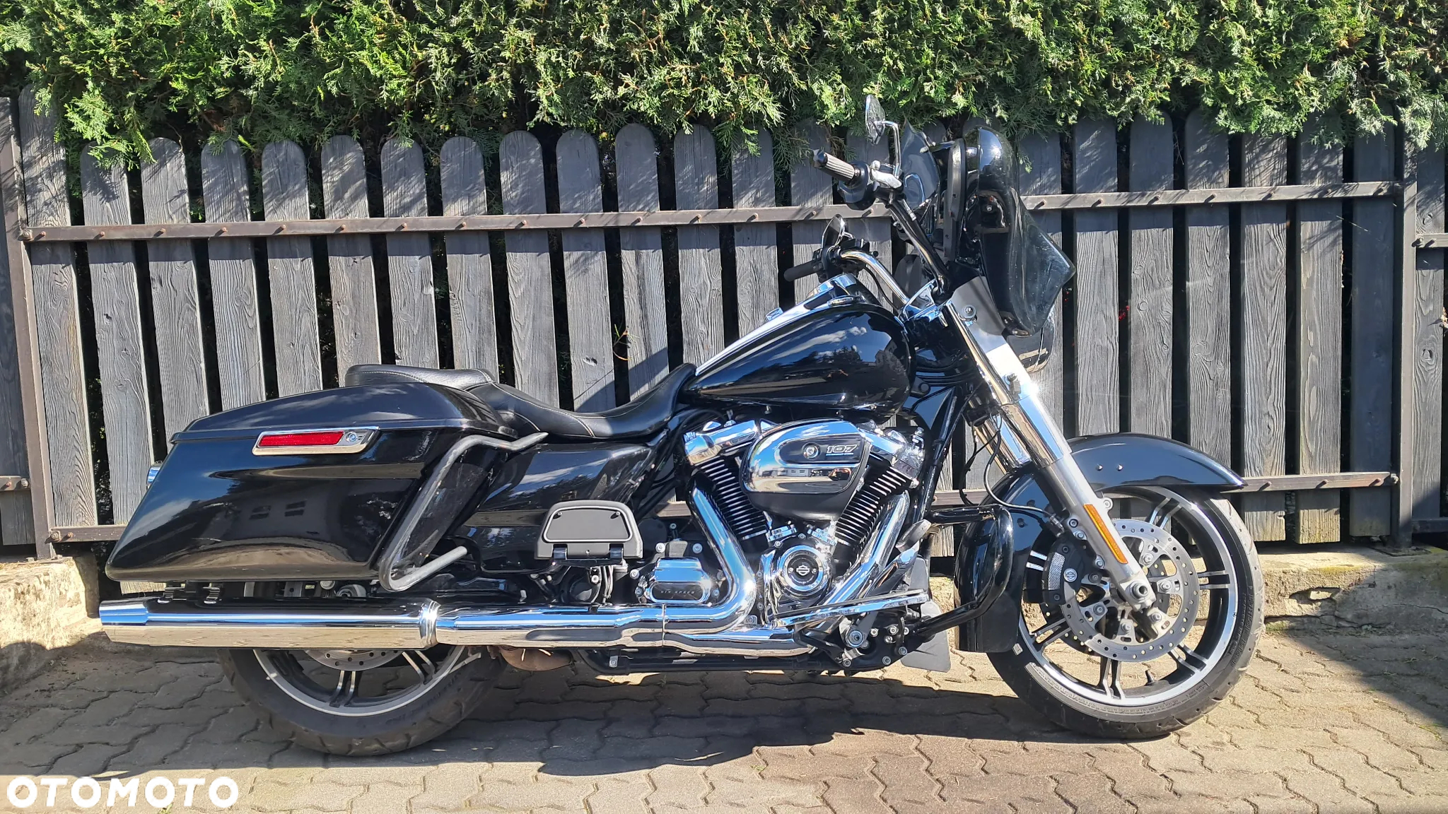 Harley-Davidson Touring Road King - 3