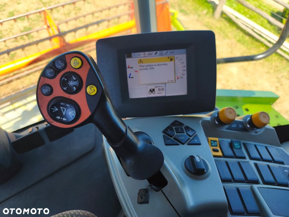 Claas Tucano 832 - 34