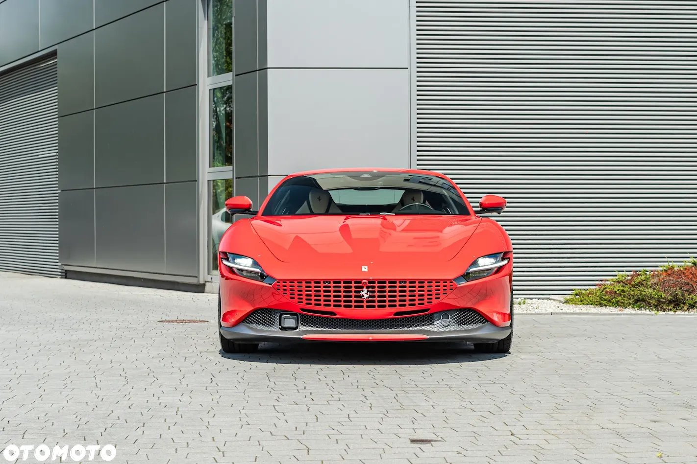 Ferrari Roma - 16