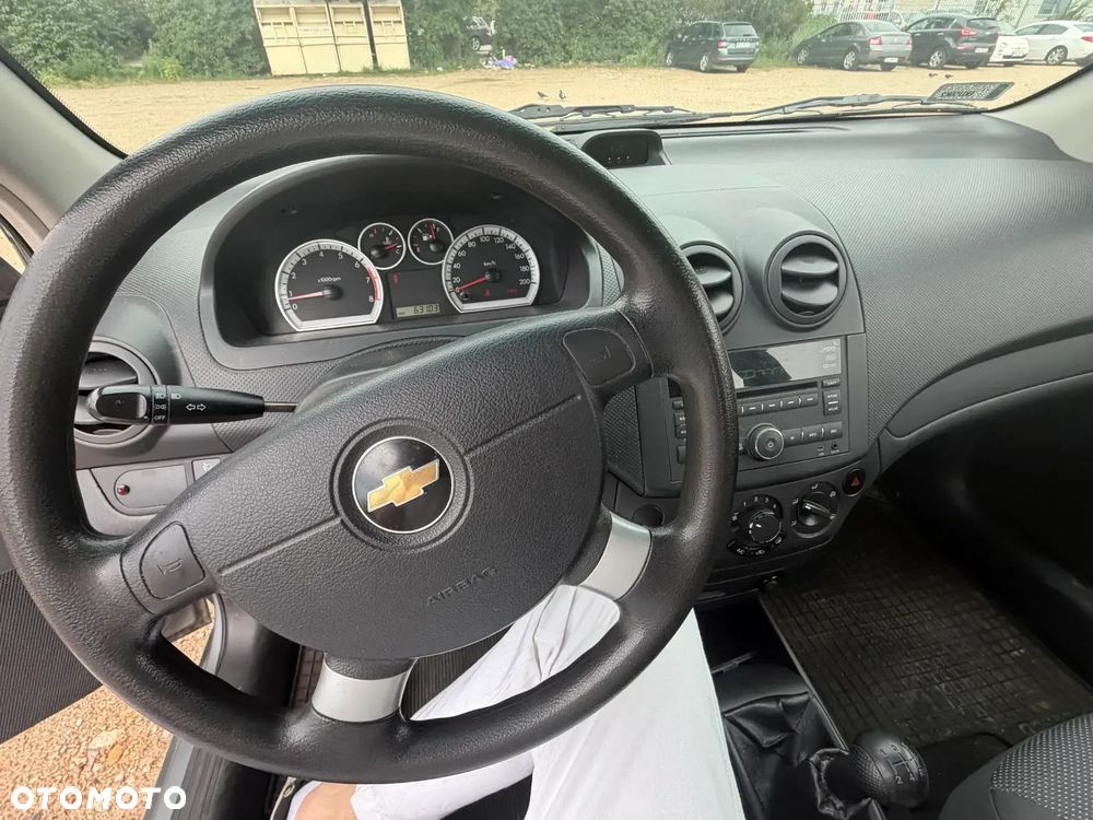 Chevrolet Aveo 1.2 16V Base+ - 4