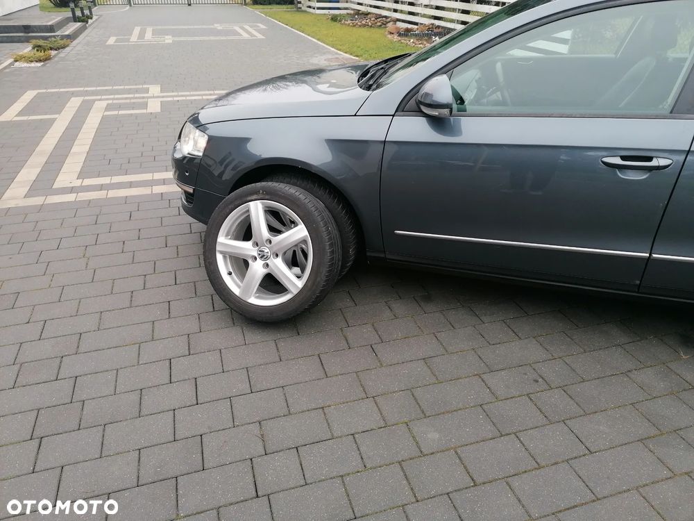 Volkswagen Passat 2.0 TDI Comfortline - 17
