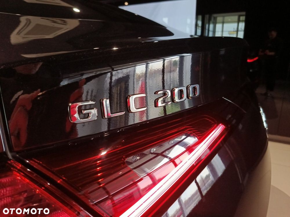 Mercedes-Benz GLC - 12