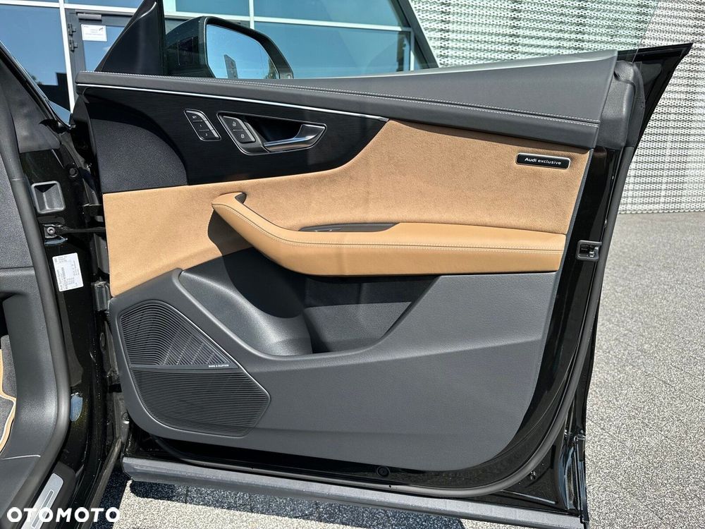 Audi RS Q8 - 31