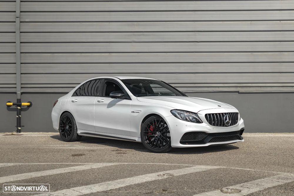 Mercedes-Benz C 63 AMG - 3