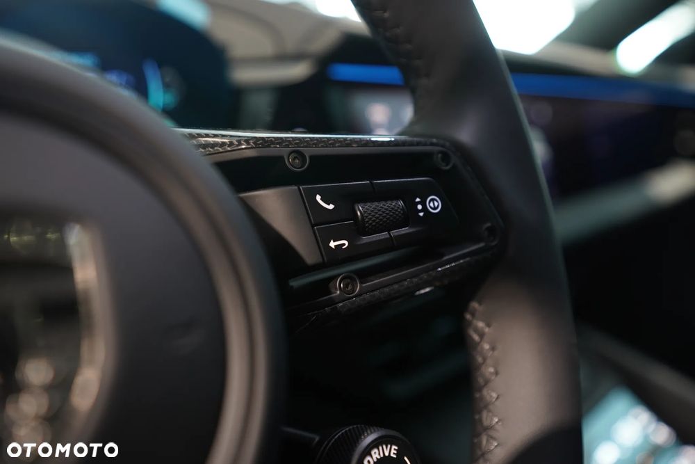 Porsche Macan Turbo 100kWh - 15