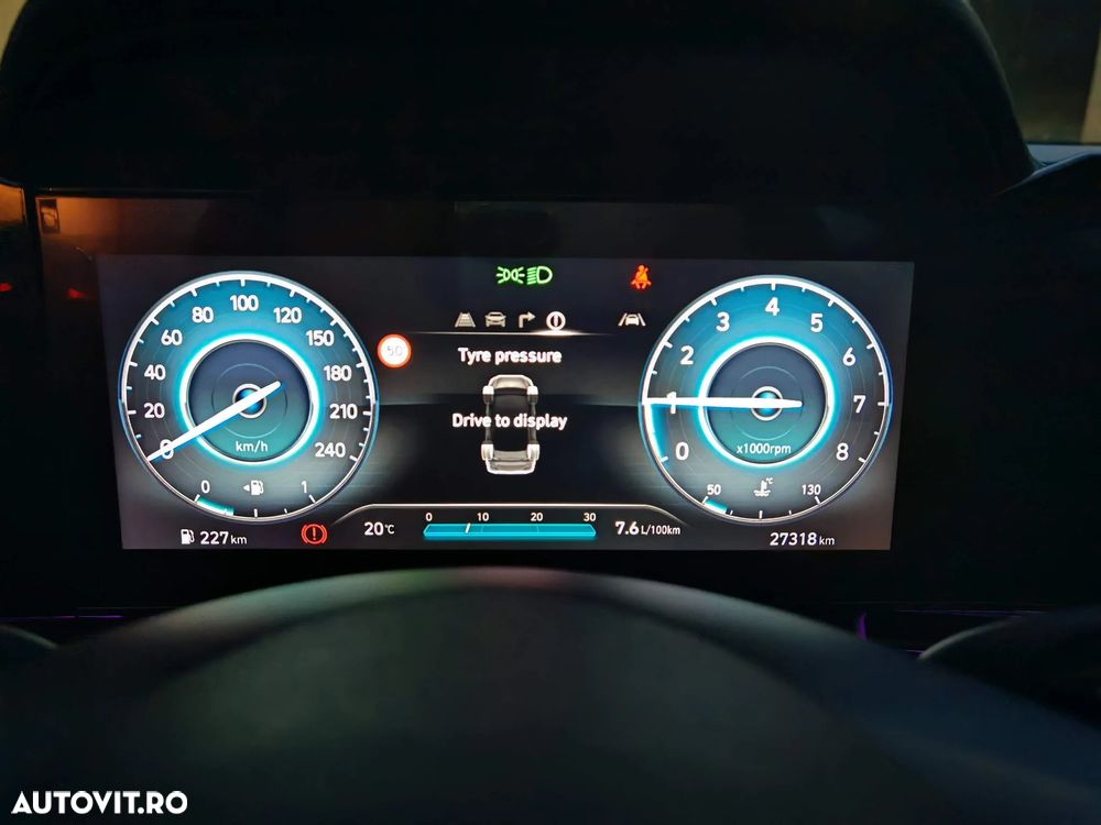 Hyundai Elantra 1.6 l 123 CP 6MT Highway - 12
