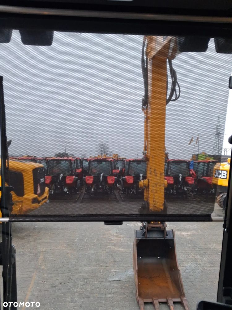 JCB JS 220X - 23