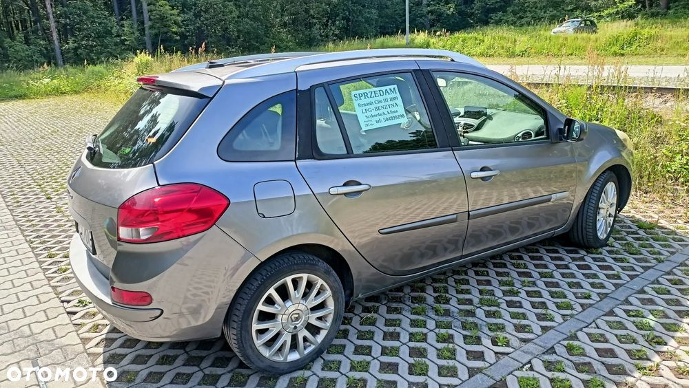 Renault Clio - 2