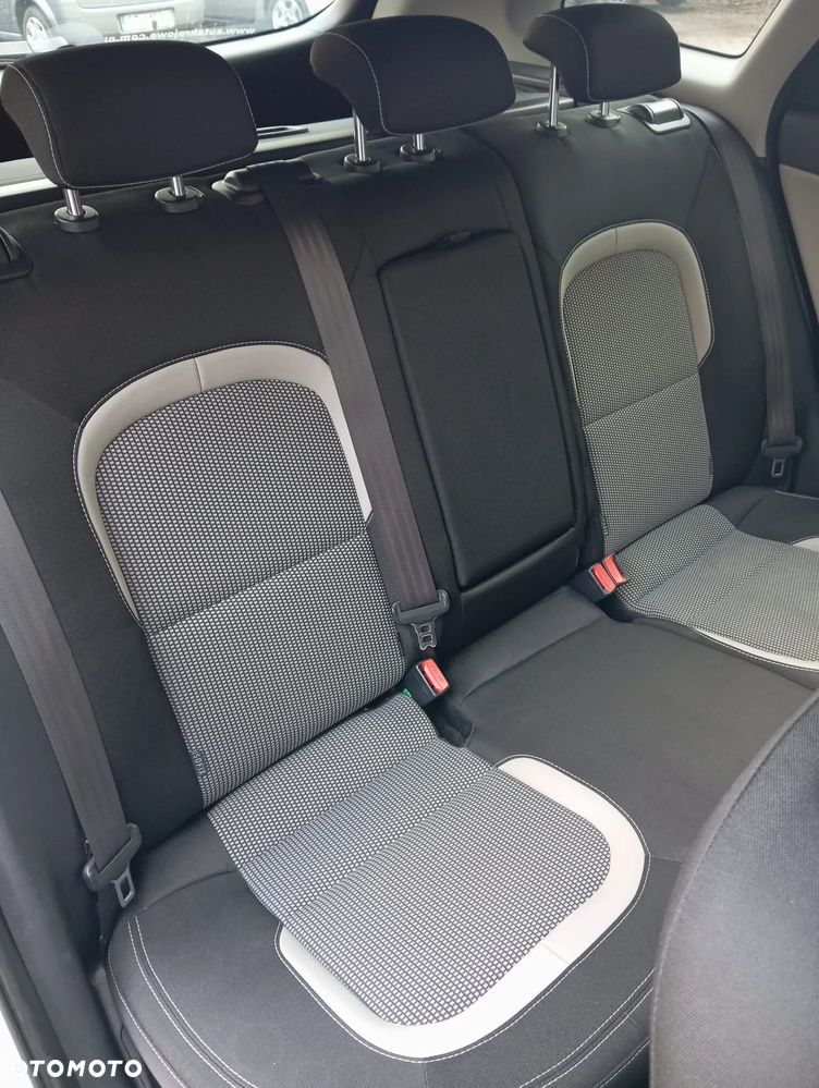 Kia Ceed 1.6 CRDi L Business Line - 18