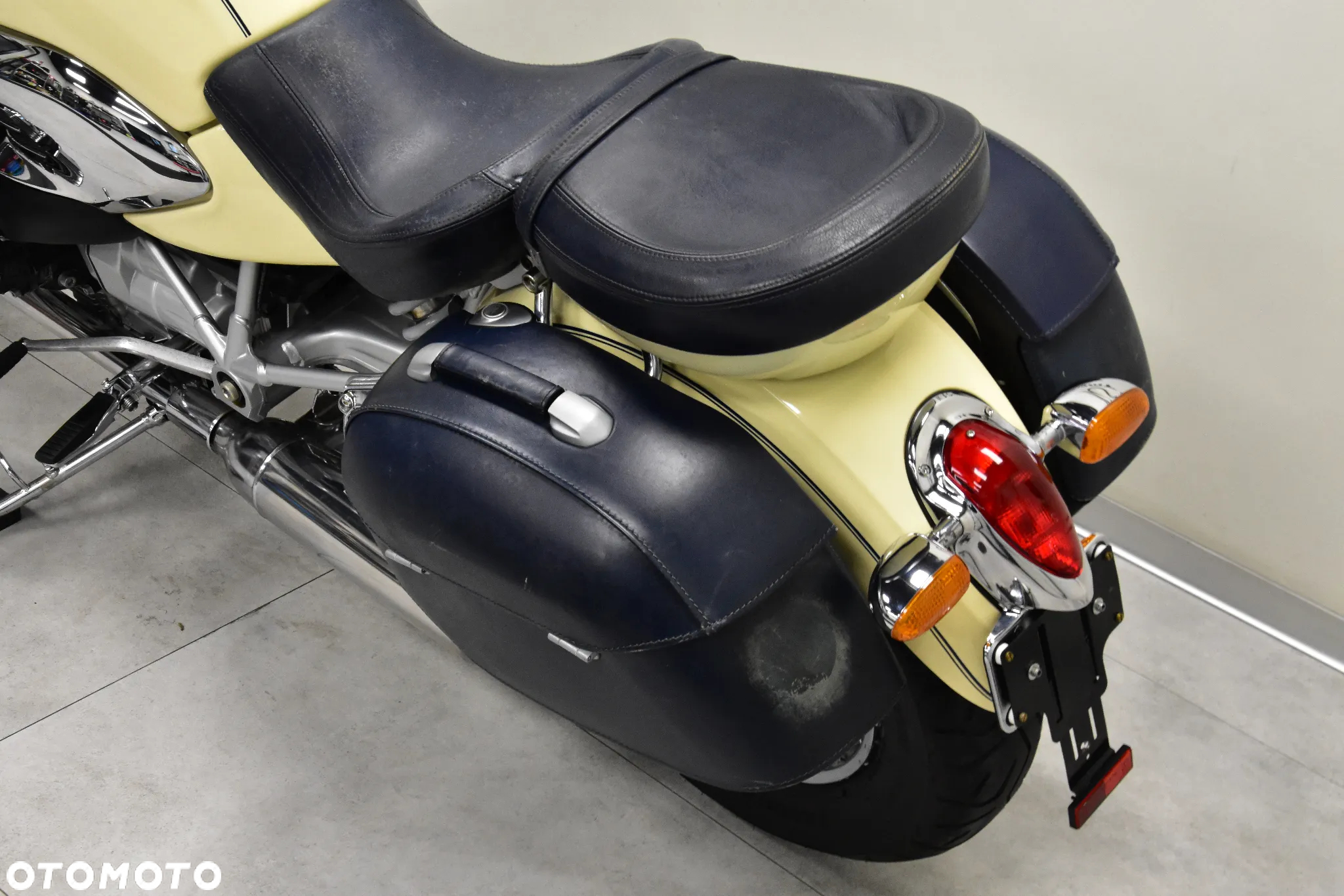 BMW R - 18