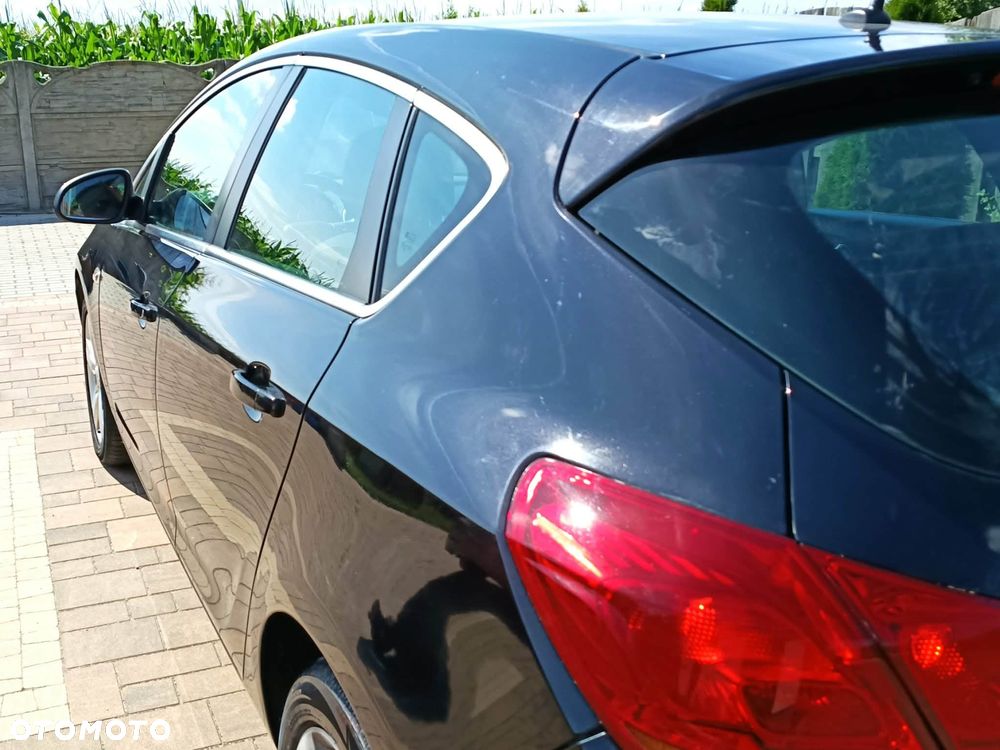 Opel Astra 1.4 T Cosmo S&S - 9