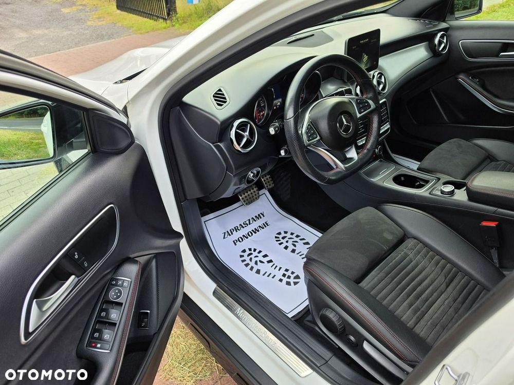 Mercedes-Benz GLA 220 4-Matic AMG Line - 13