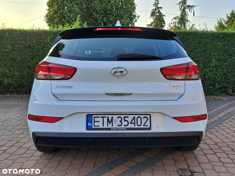 Hyundai i30 1.5 DPI Classic + - 6