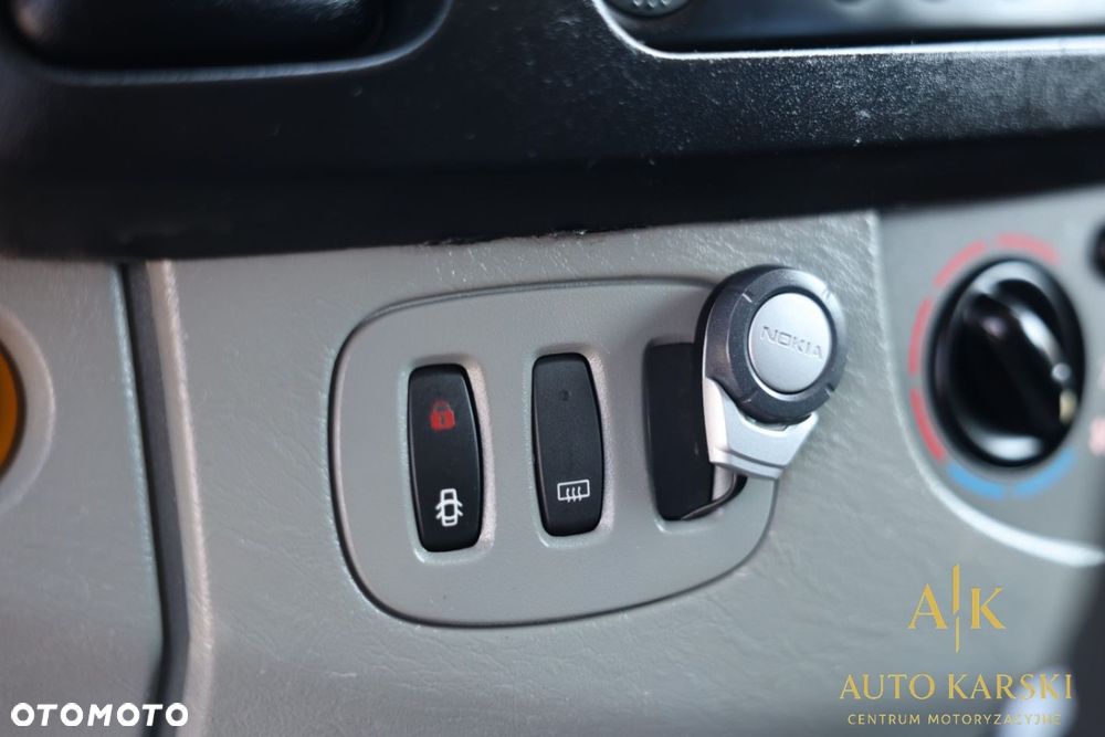 Renault TRAFIC - 23
