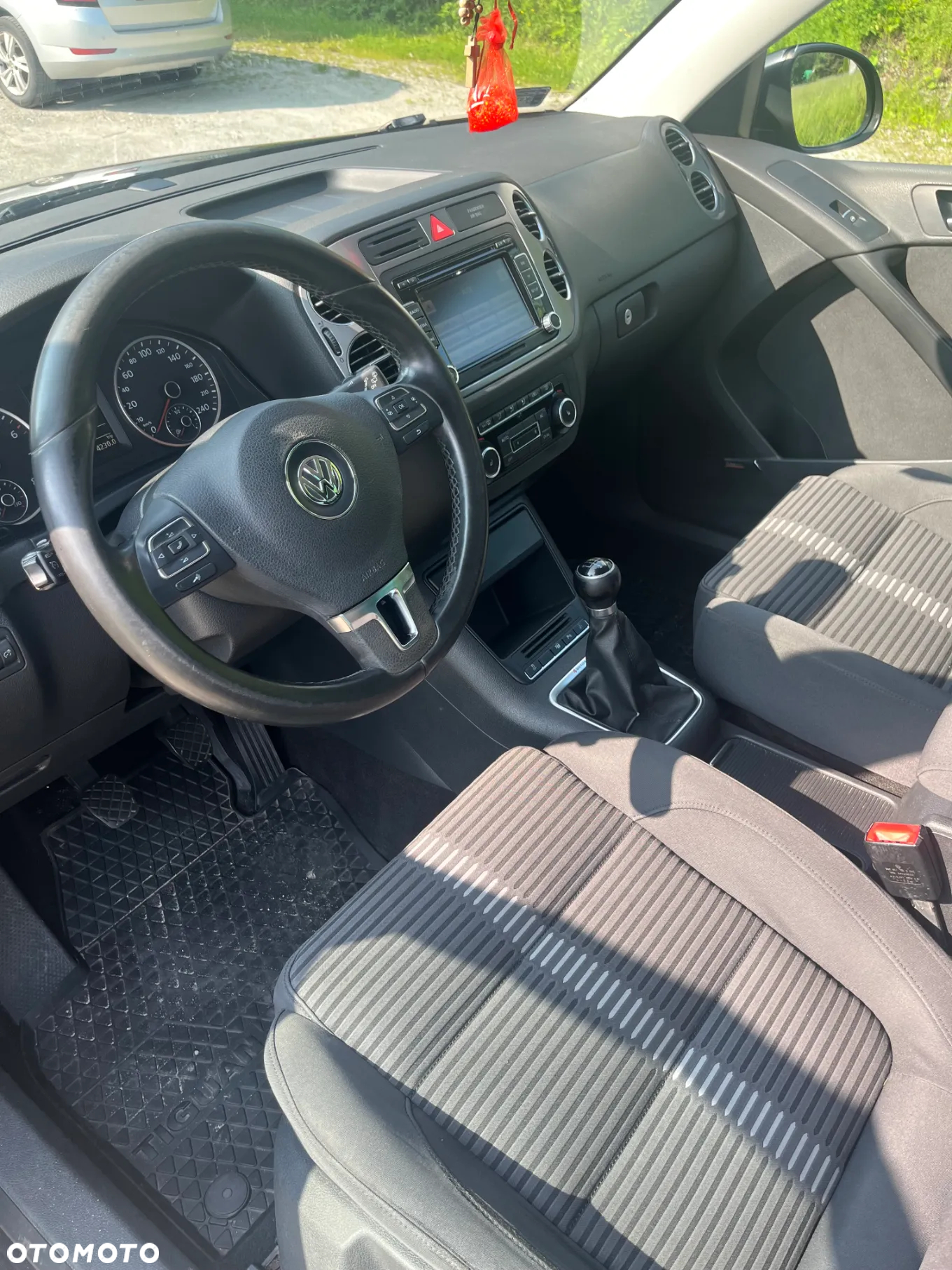 Volkswagen Tiguan - 10