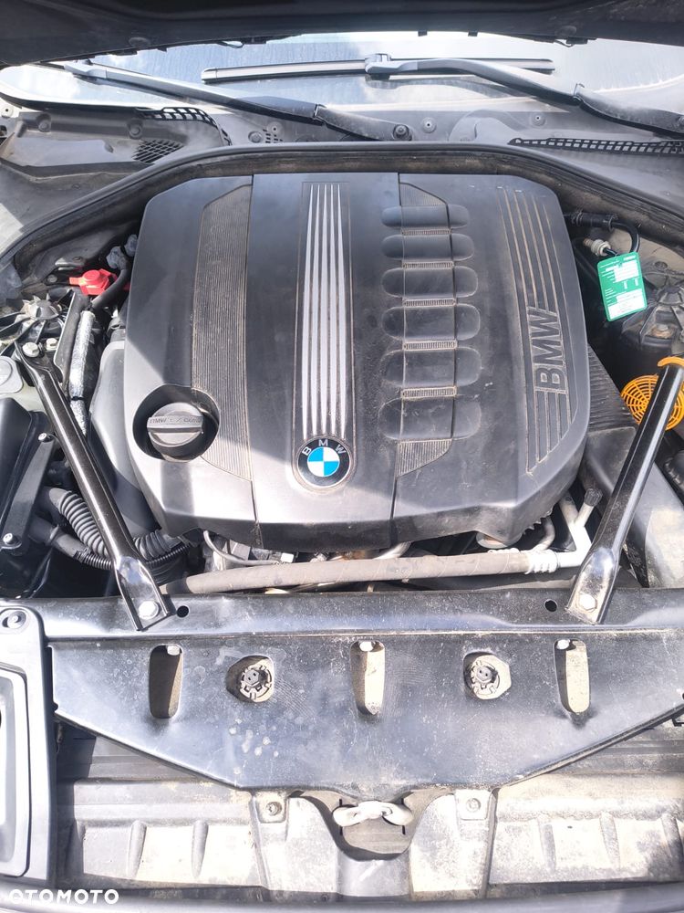 BMW Seria 5 525d Sport-Aut - 7