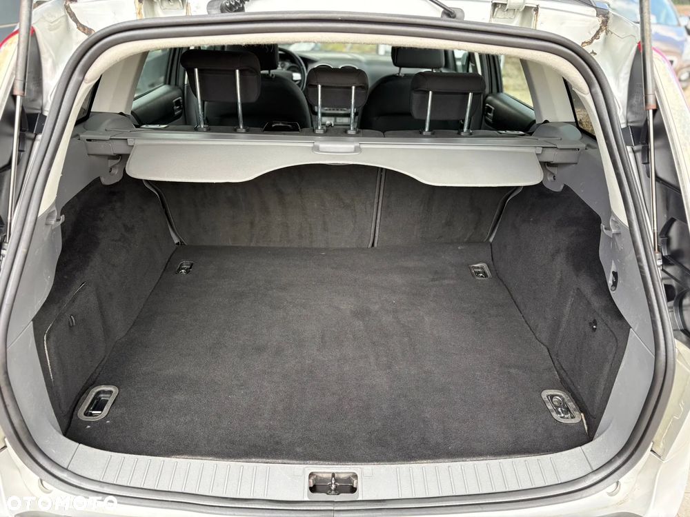 Ford Focus 1.8 FF Platinium X - 17
