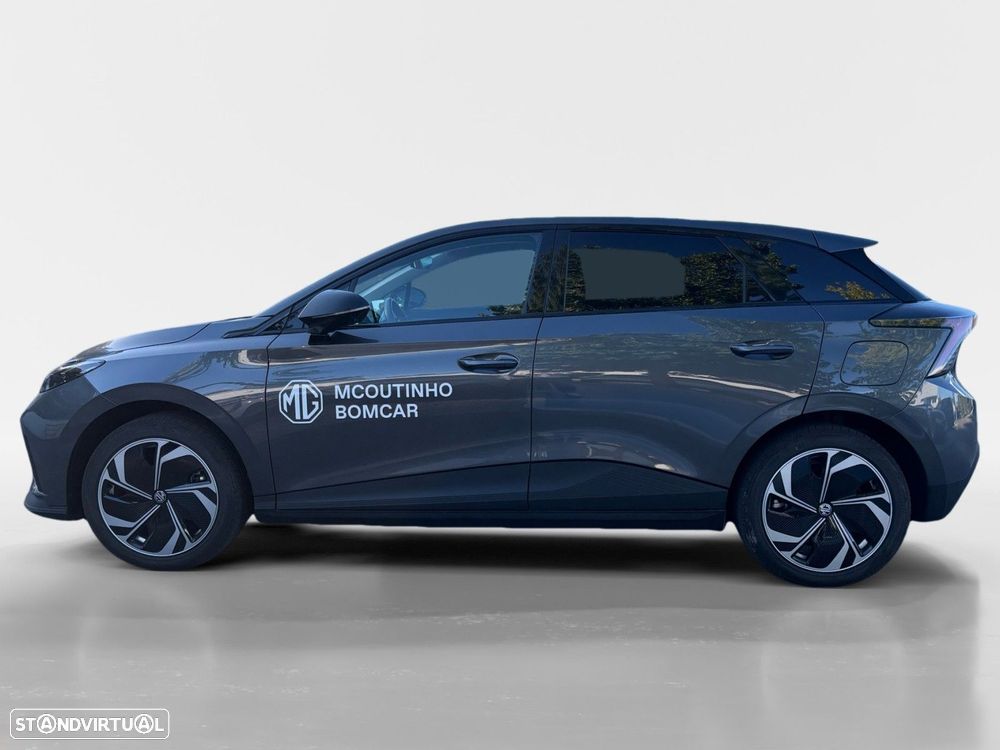 MG MG4 64 kWh Luxury - 2
