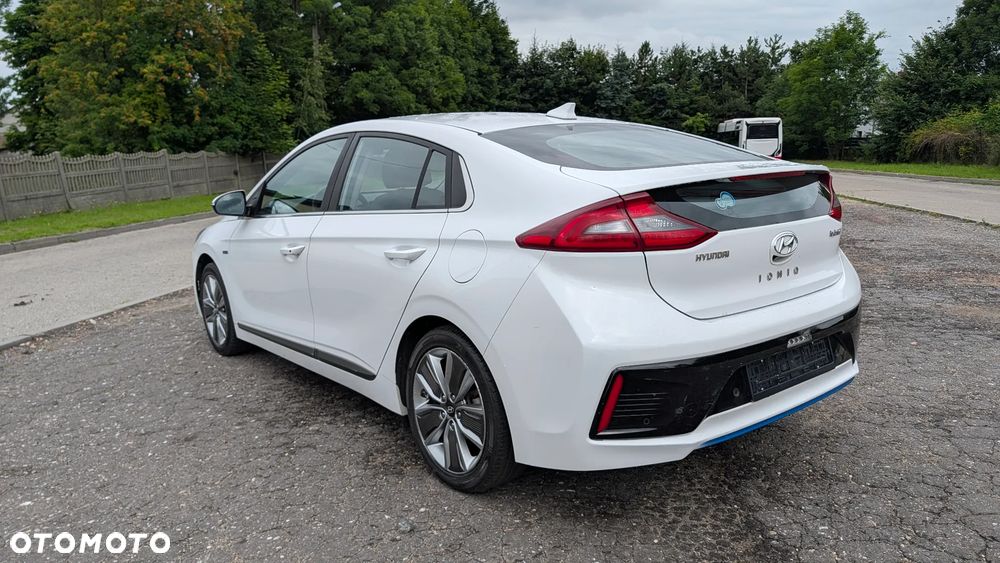 Hyundai IONIQ 1.6 GDI Premium - 5