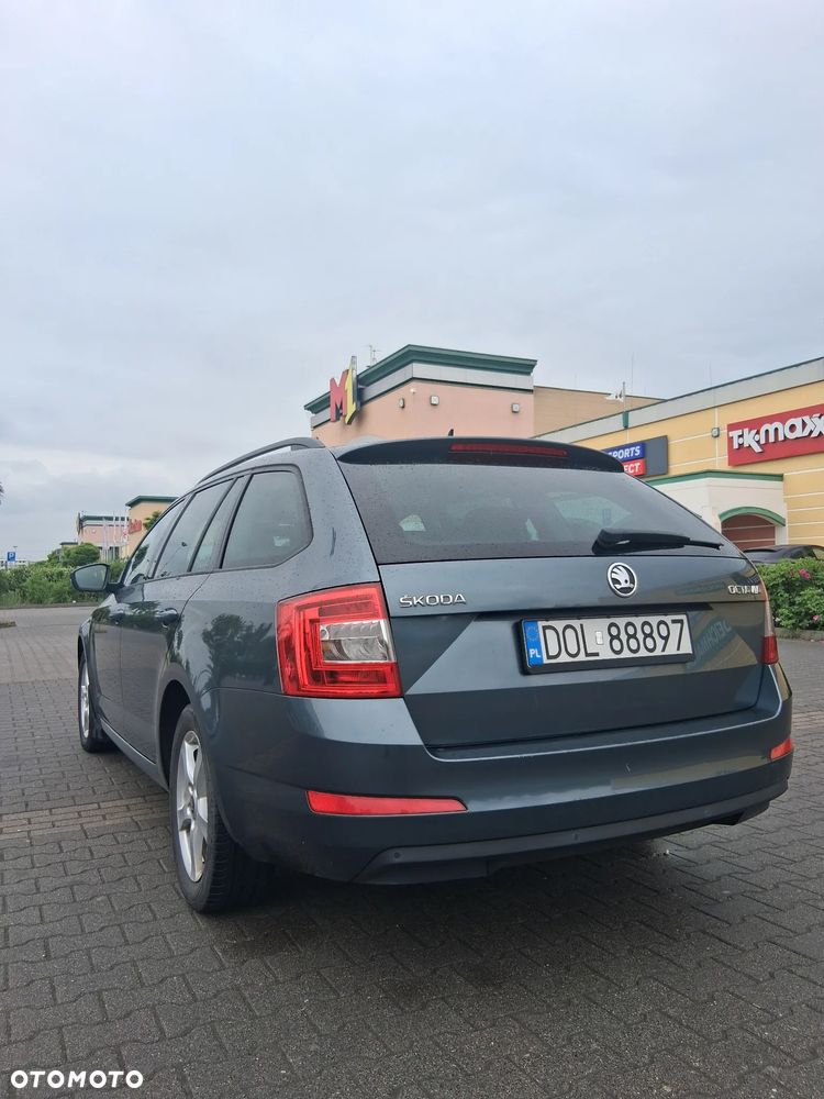 Skoda Octavia 2.0 TDI (Green tec) DSG Joy - 6