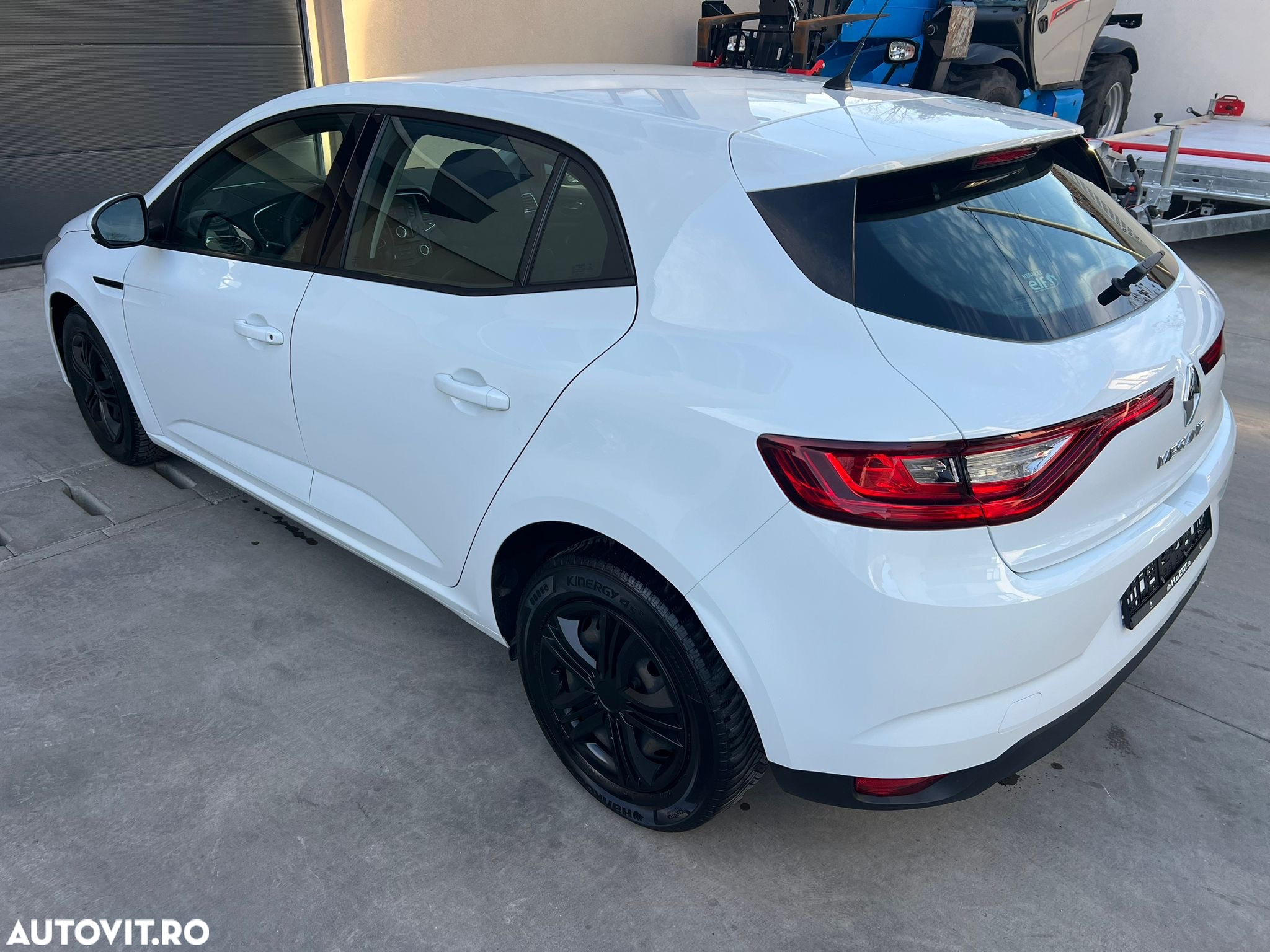 Renault Megane ENERGY TCe Life - 4