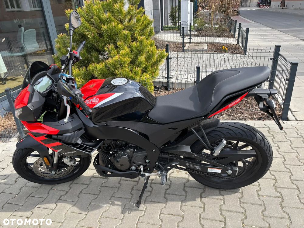 Aprilia Tuono - 8